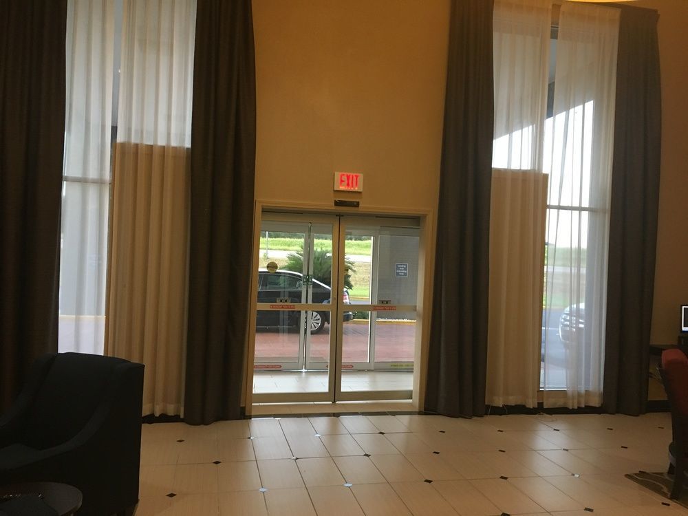 Comfort Inn & Suites Crystal Inn Sportsplex Gulfport Exterior photo